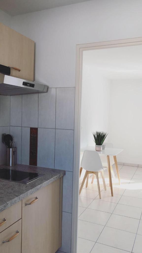 Studios Near Lycee Jean Mermoz Saint-Louis  Bagian luar foto