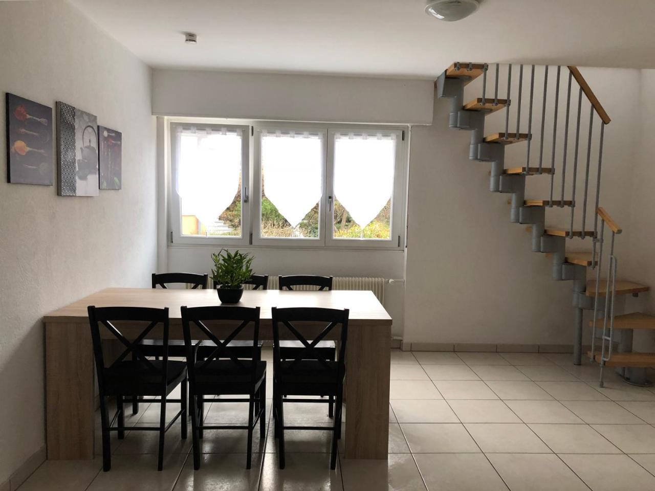 Studios Near Lycee Jean Mermoz Saint-Louis  Bagian luar foto
