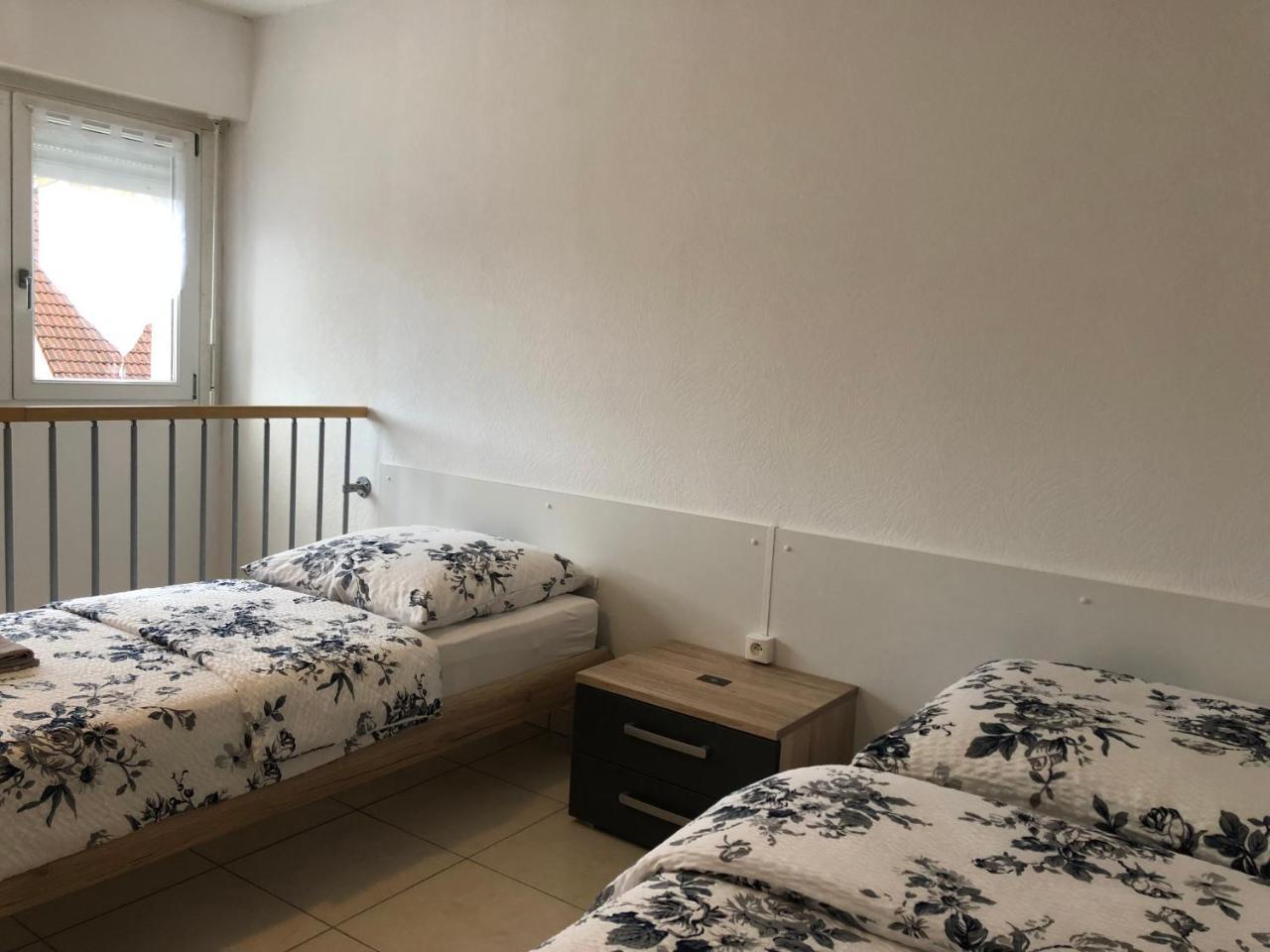 Studios Near Lycee Jean Mermoz Saint-Louis  Bagian luar foto